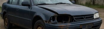 Стар автомобил без стойност
